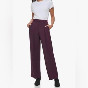 Calvin Klein Women's Misses Solid Crepe Pleated Straight Leg Pant